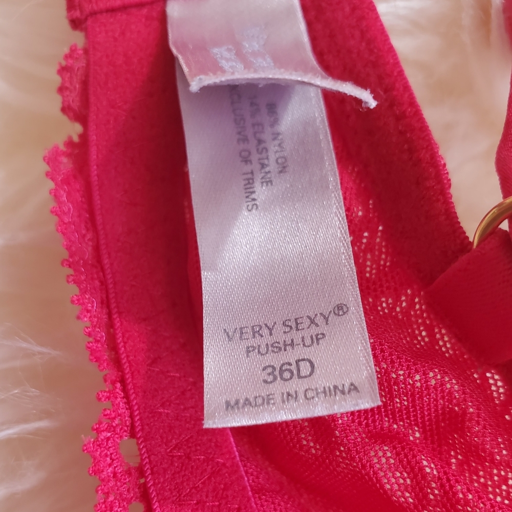 Victoria's Secret Very Sexy Push Up Bra 36D - Picture 6 of 7